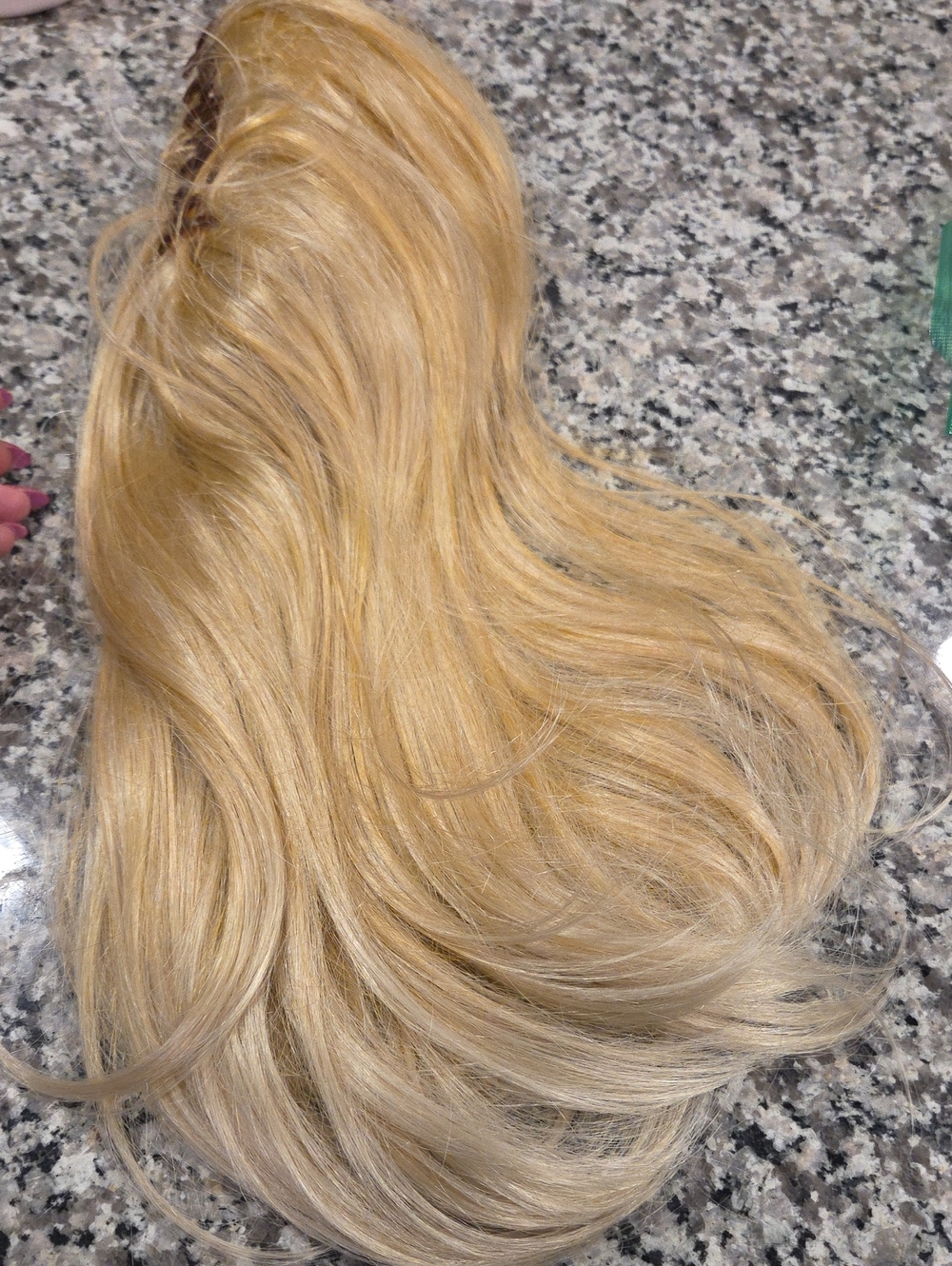 Women’s Clip-In Ponytail Extension - Banana Split- 24BT102- Jon Renau